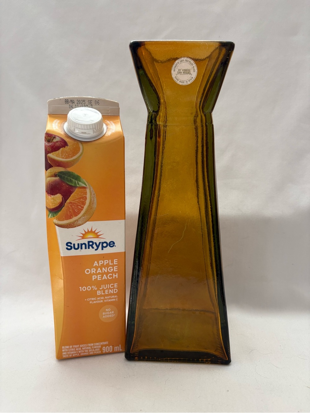 Vtg San Miguel Vidrios, 100% recycled, Amber glass vase